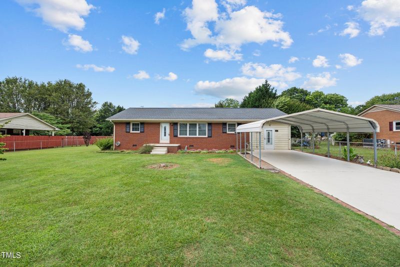 502 Rolling Rd, Haw River, NC 27258