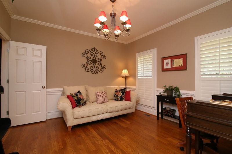 502 Shelley Rd, Raleigh, NC 27609