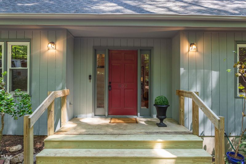 502 Yorktown Dr, Chapel Hill, NC 27516