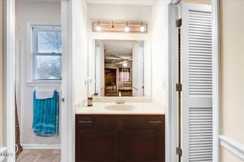 5020 Carolina 96 , Four Oaks, NC 27524