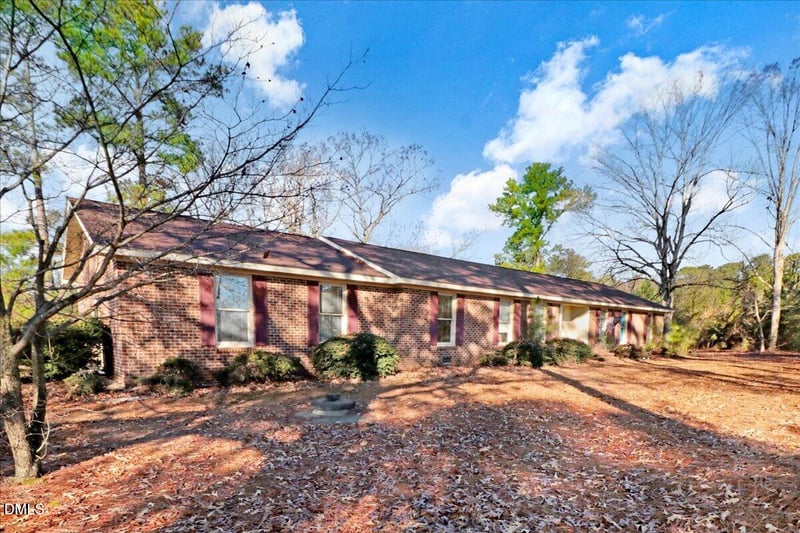 5020 Carolina 96 , Four Oaks, NC 27524