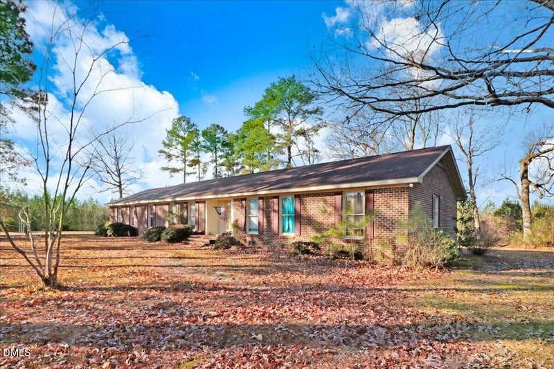 5020 Carolina 96 , Four Oaks, NC 27524