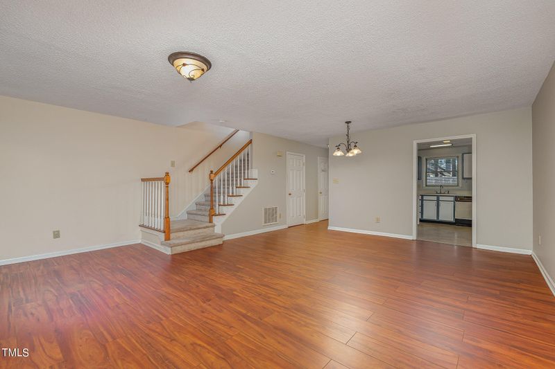 5021 Avenida Del Sol Dr, Raleigh, NC 27616
