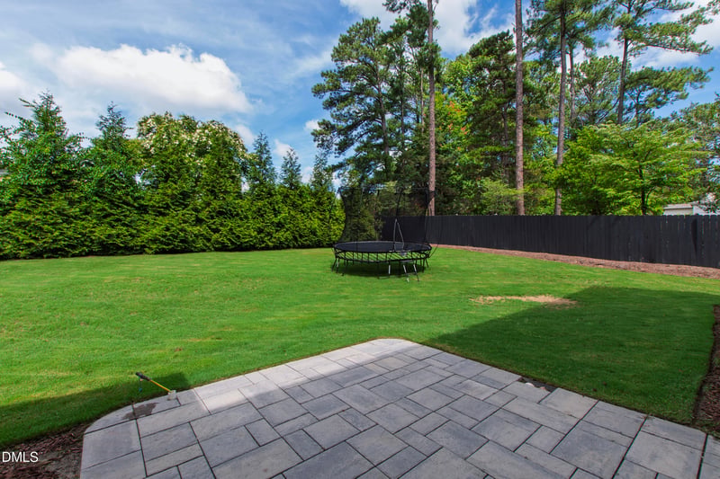 5021 Sandlewood Dr, Raleigh, NC 27609