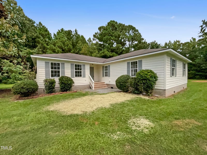 5023 Hummingbird Pl, Fayetteville, NC 28312