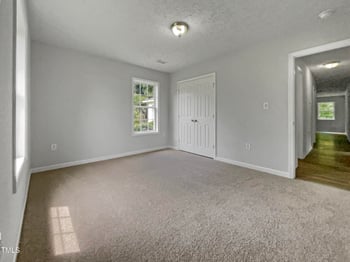 5023 Hummingbird Pl, Fayetteville, NC 28312