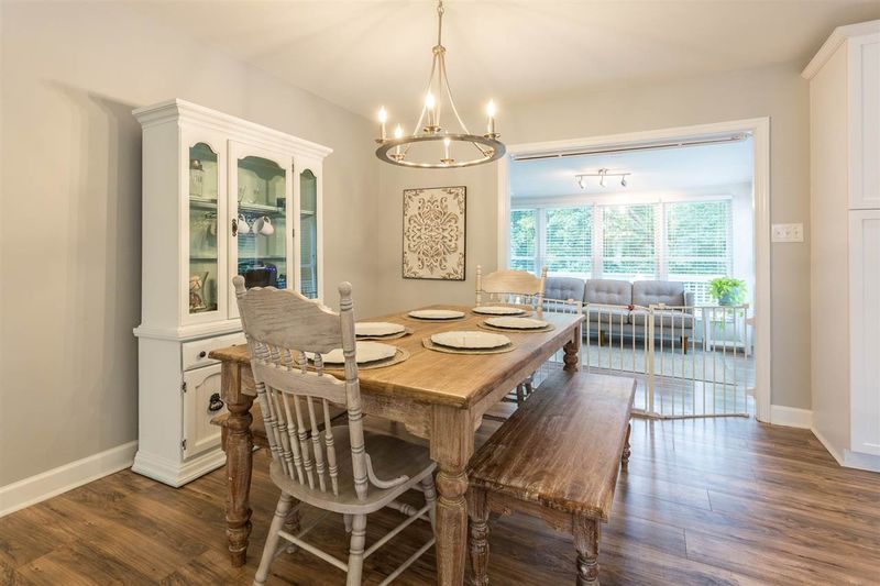 5023 Wickham Rd, Raleigh, NC 27606