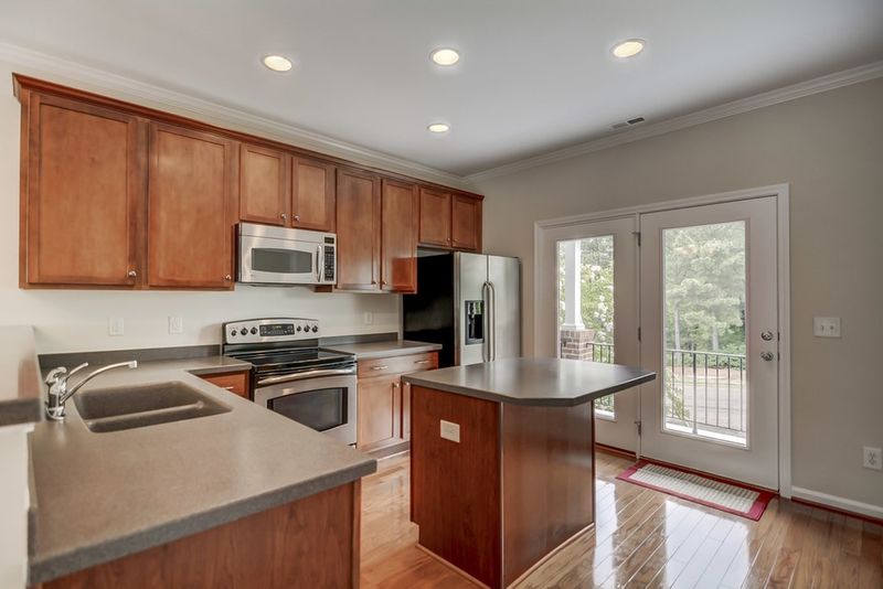 5025 Cary Glen Blvd, Cary, NC 27519