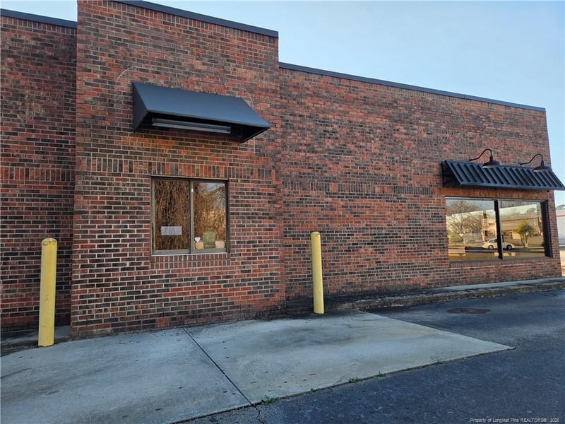 5025 Santa Fe Dr, Fayetteville, NC 28303