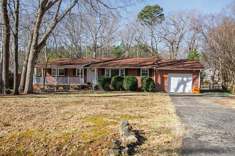5027 Autumn Dr, Durham, NC 27712