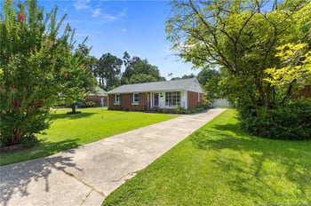 5027 Chesapeake Rd, Fayetteville, NC 28311