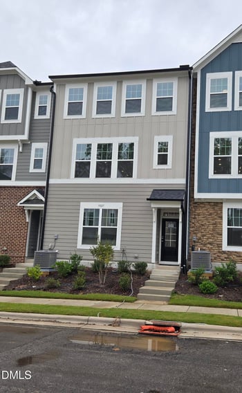 5027 Jowetts Walk Dr #30, Cary, NC 27519