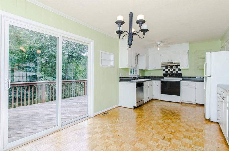 5027 Kaplan Dr, Raleigh, NC 27606