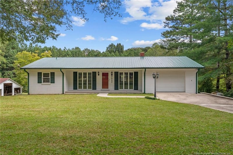 5027 Lake Willett Rd, Sanford, NC 27332