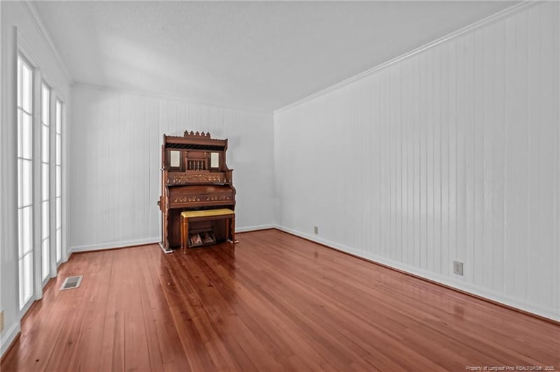 5027 Lake Willett Rd, Sanford, NC 27332