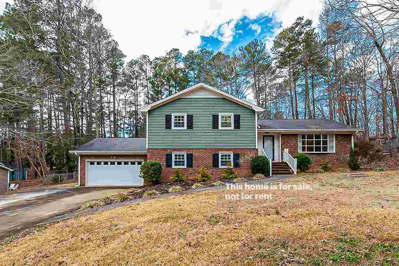 5027 Lansdowne Dr, Durham, NC 27712