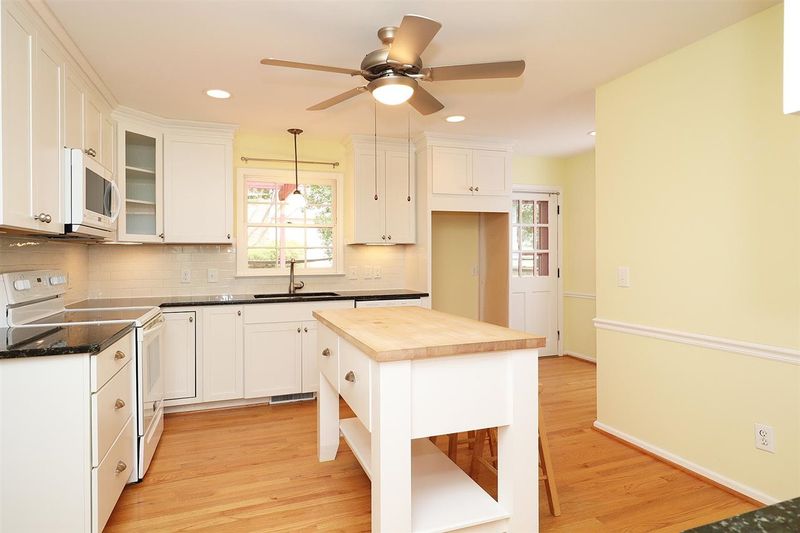 5027 Winterlochen Rd, Raleigh, NC 27603