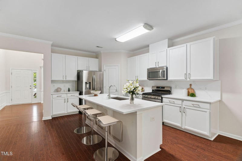 5028 Blue Jack Oak Dr, Cary, NC 27519