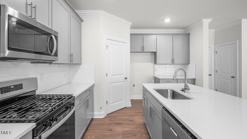 5028 Dezola St, Apex, NC 27539