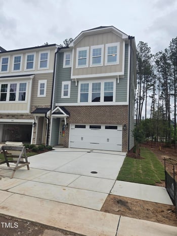 5028 Jowetts Walk Dr, Cary, NC 27519