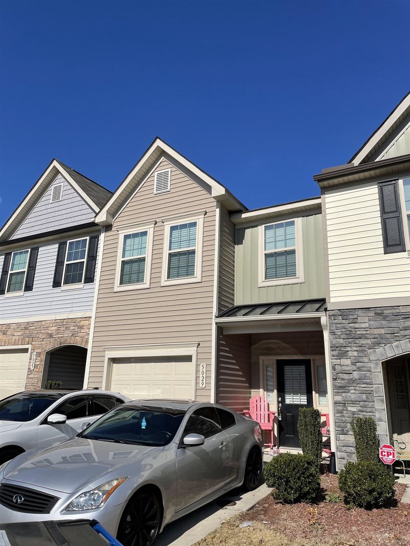 5029 Eagle Stone Ln, Raleigh, NC 27610