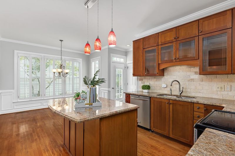 503 Carpenter Town Ln, Cary, NC 27560