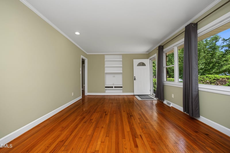 503 N Carr St, Mebane, NC 27302