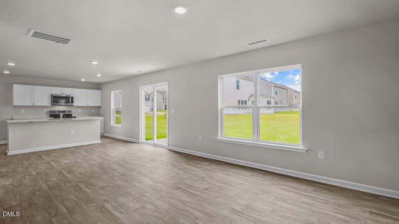 503 Chestnut Oak Dr, Sanford, NC 27332