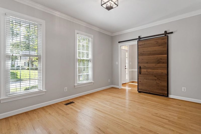 503 Cranborne Ln, Cary, NC 27519