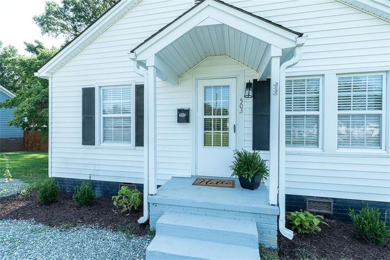 503 N First St, Mebane, NC 27302