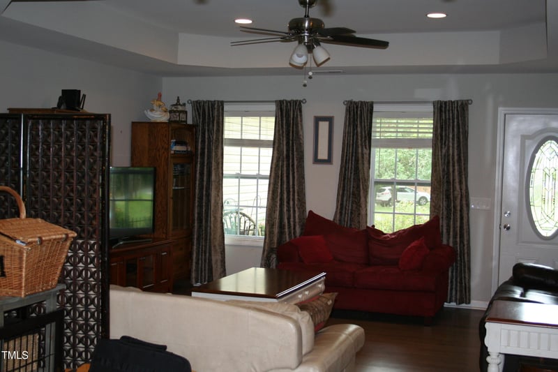 503 Franklin Dr, Sanford, NC 27330