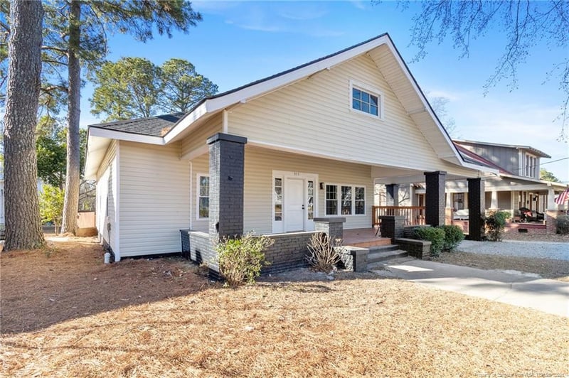 503 Harnett St, Dunn, NC 28334