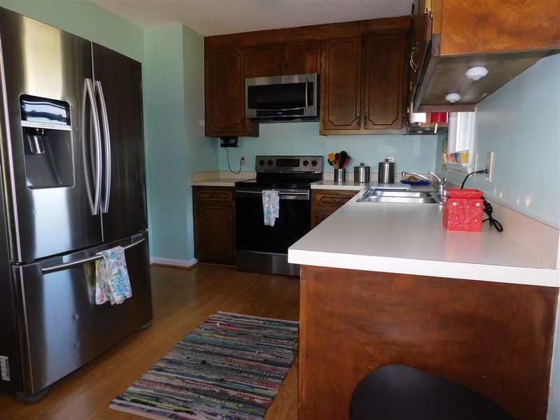503 Hillcrest Dr, Garner, NC 27529