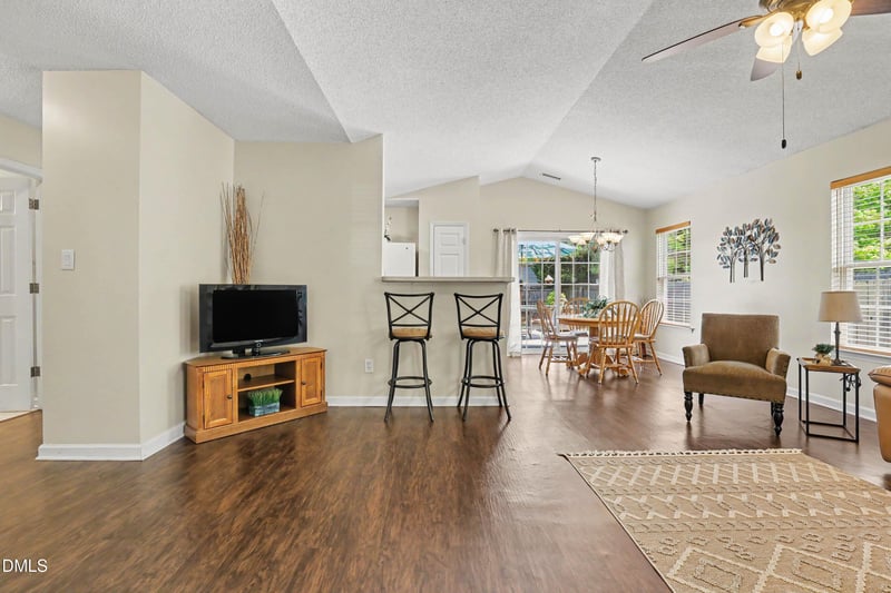 503 Homestead Park Dr, Apex, NC 27502