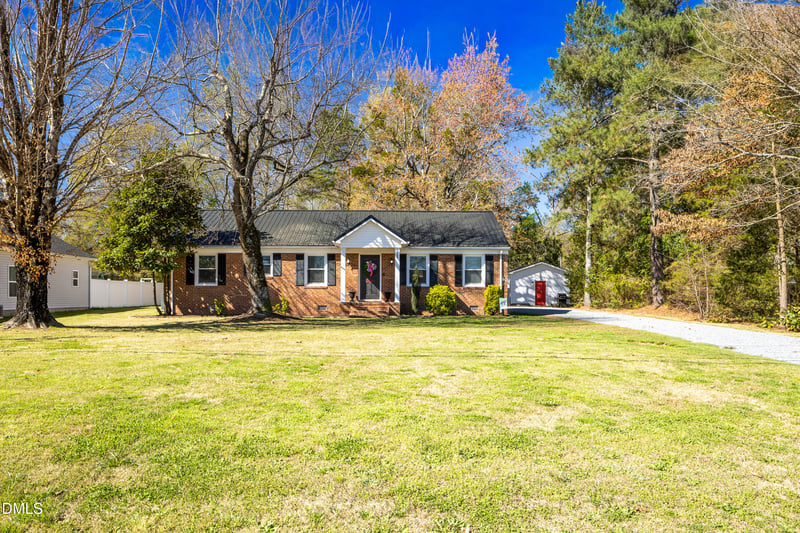 503 Lincoln St, Benson, NC 27504