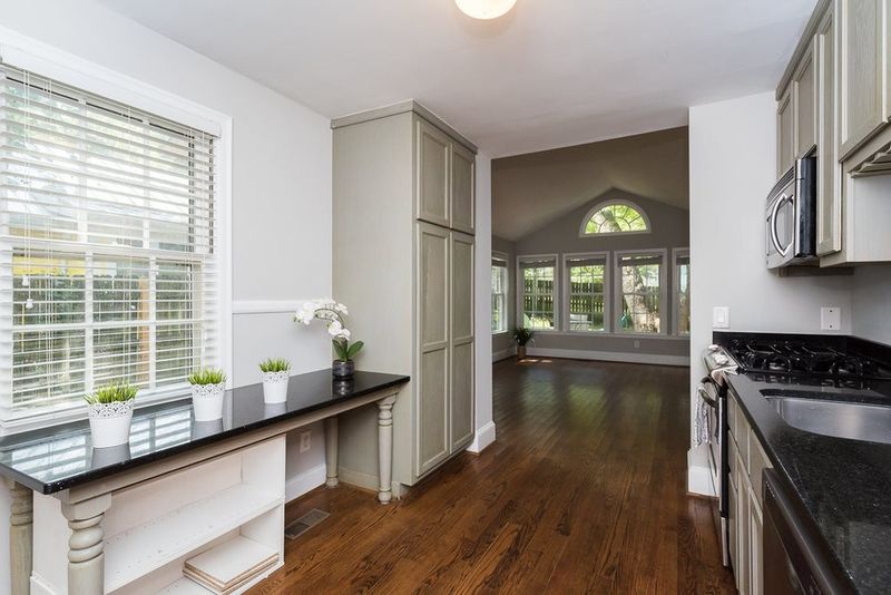 503 Pritchard Ave, Chapel Hill, NC 27516
