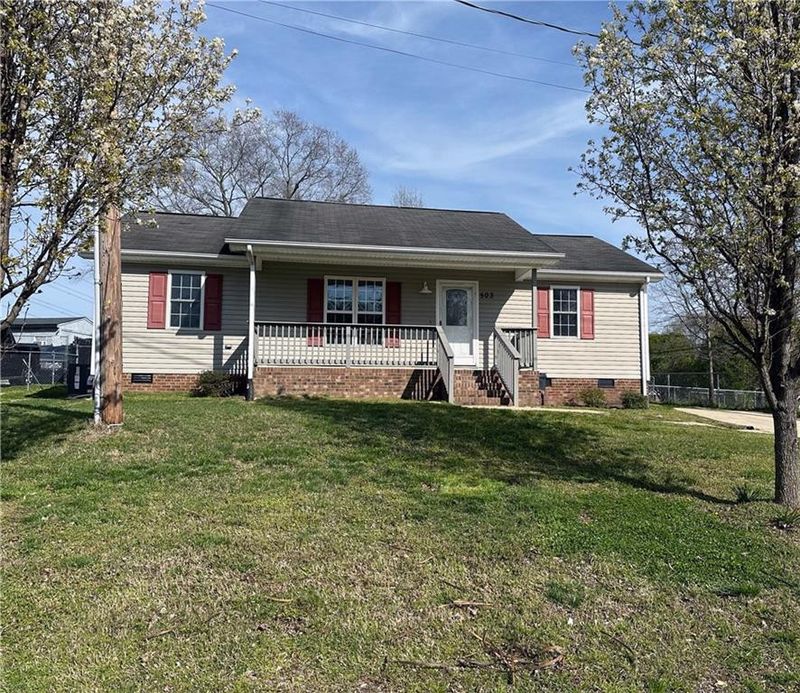503 Ross St, Burlington, NC 27217