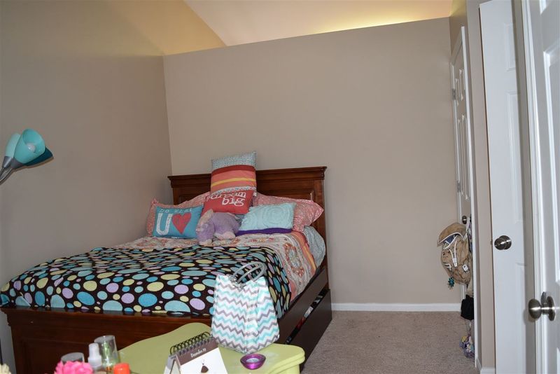 503 Weeping Willow Dr, Durham, NC 27704