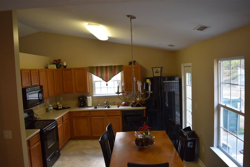 503 Weeping Willow Dr, Durham, NC 27704