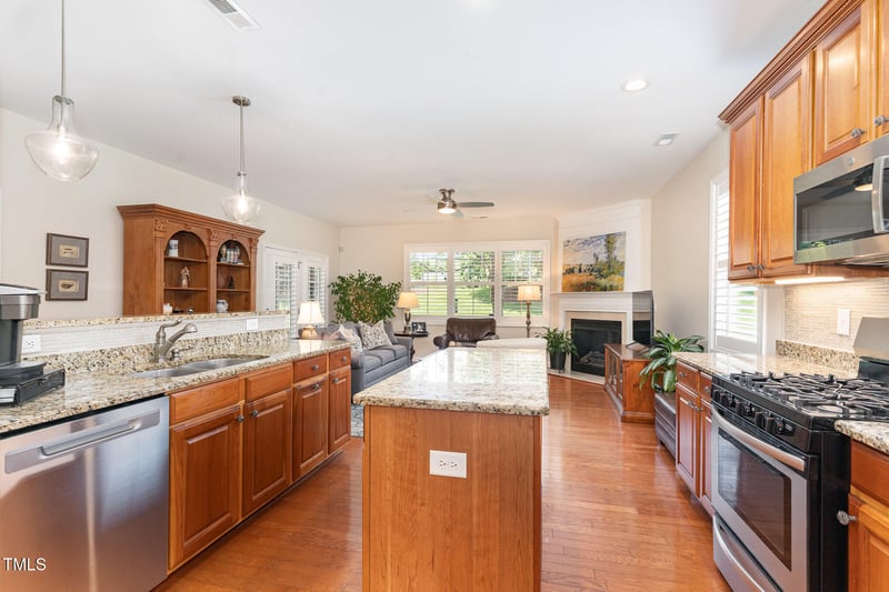 5030 Homeplace Dr, Apex, NC 27539