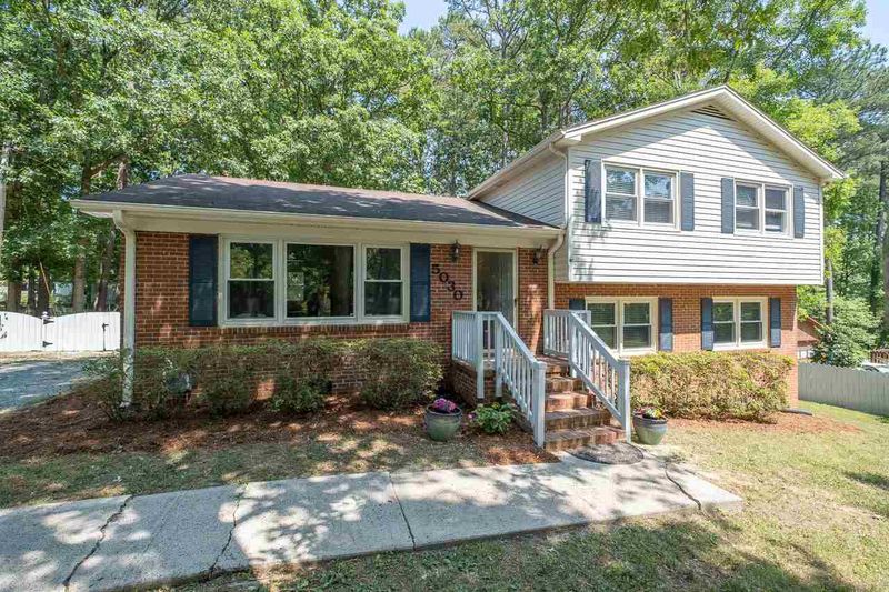 5030 Raintree Rd, Durham, NC 27712