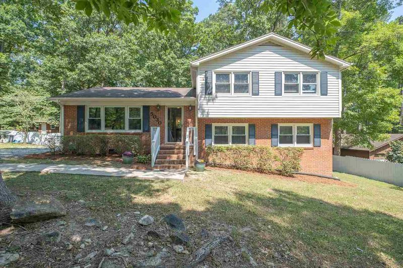 5030 Raintree Rd, Durham, NC 27712