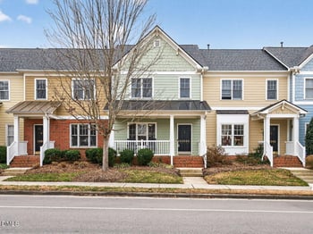 50304 Governors Dr, Chapel Hill, NC 27517