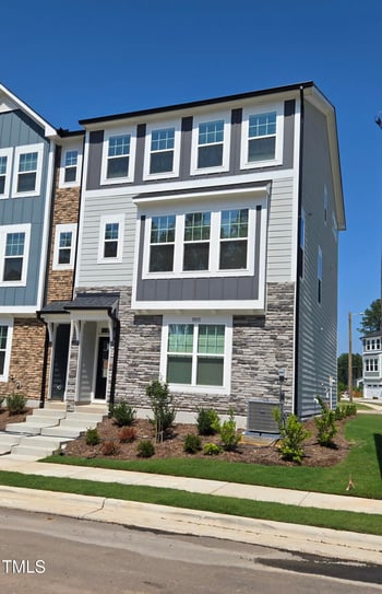 5031 Jowetts Walk Dr #28, Cary, NC 27519