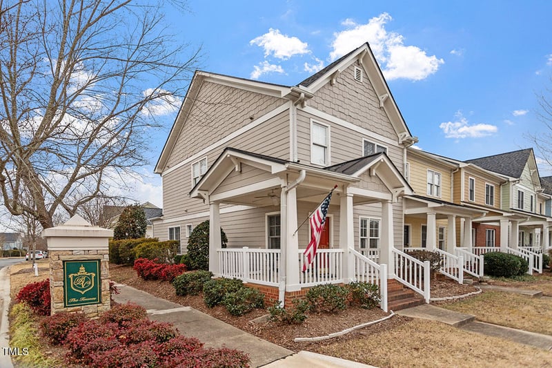 50310 Governors Dr, Chapel Hill, NC 27517