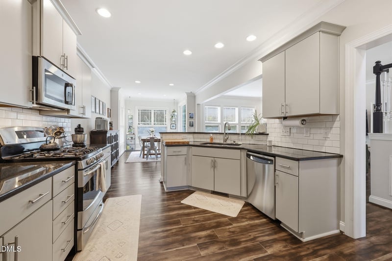 5033 Audreystone Dr, Cary, NC 27518