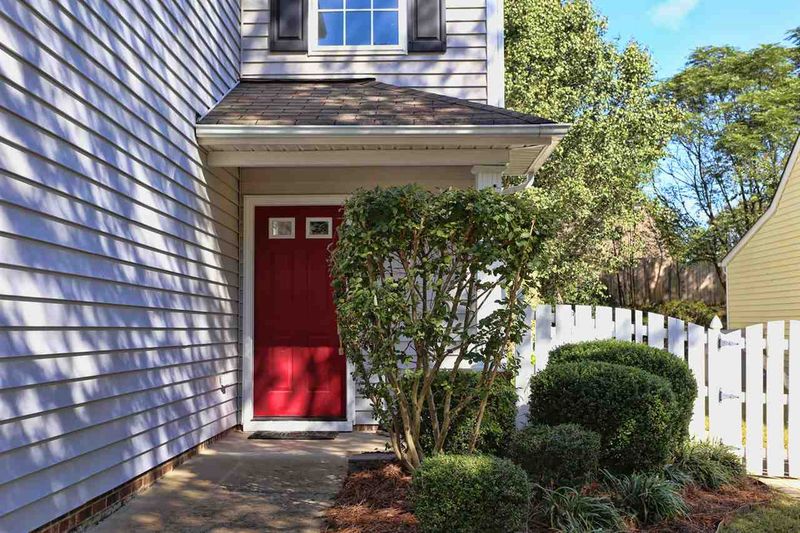 5033 Gable Ridge Dr, Durham, NC 27713