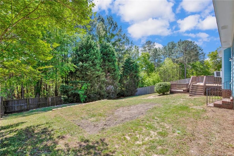 5033 Miranda Dr, Hope Mills, NC 28348