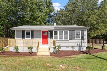 5033 Sunset Lake Rd, Apex, NC 27539