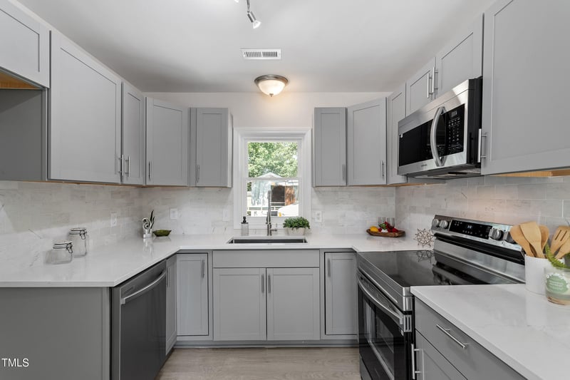 5033 Sunset Lake Rd, Apex, NC 27539